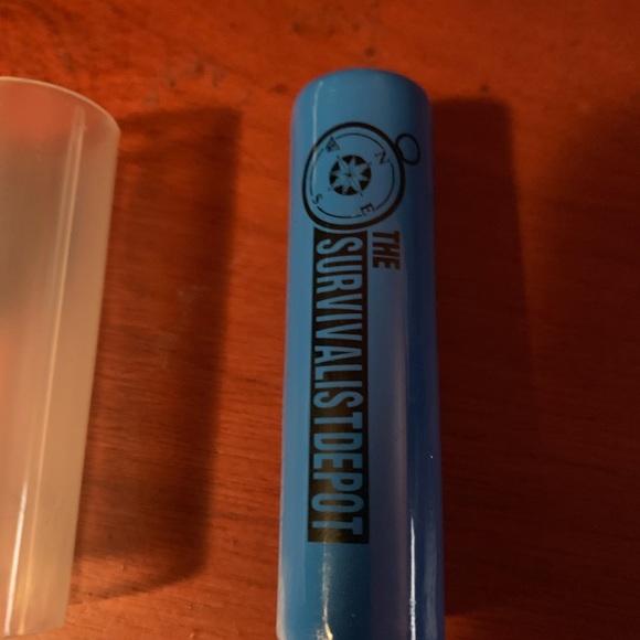 Survivalist Depot tactical flashlight XT-900 - Picture 6 of 8